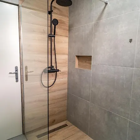 Apartman Perla *