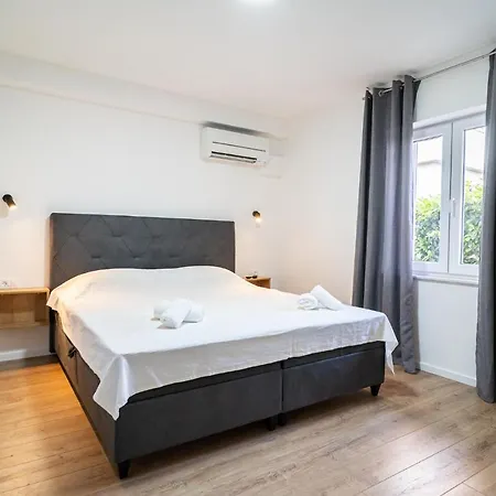 Apartman Perla * 扎达尔